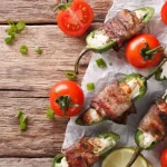 pecheni-chushki-sas-sirene-v-bekon-retsepta-za-originalna-zakuska.webp.webp